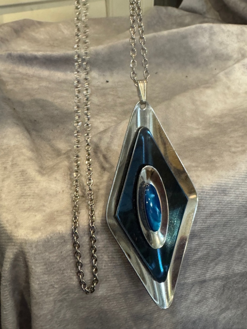 Oneida Blue Silver-Tone Geometric Pendant Necklace‎ -stainless steel